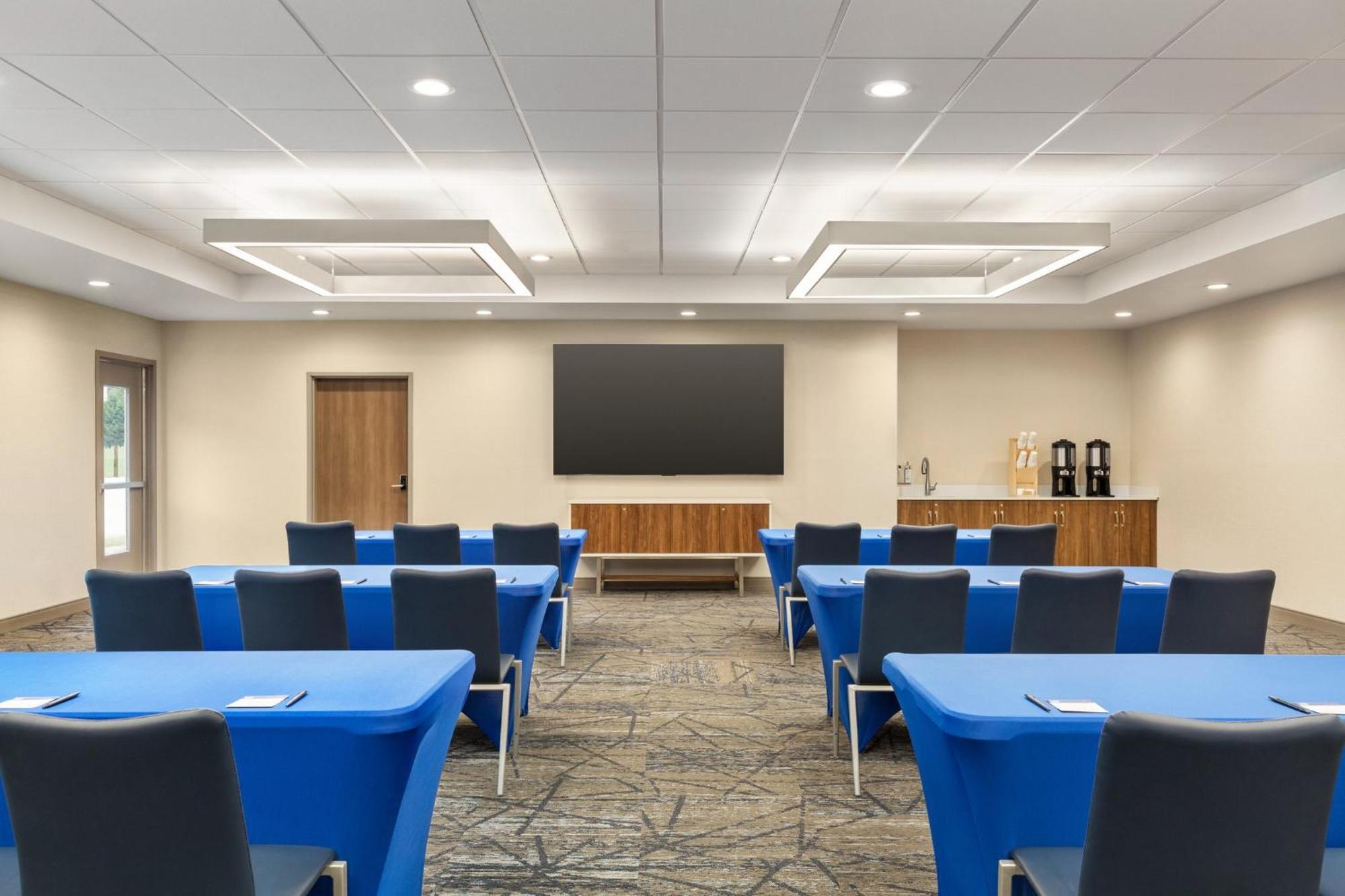 Candlewood Suites Bessemer - Birmingham Sw By Ihg Esterno foto