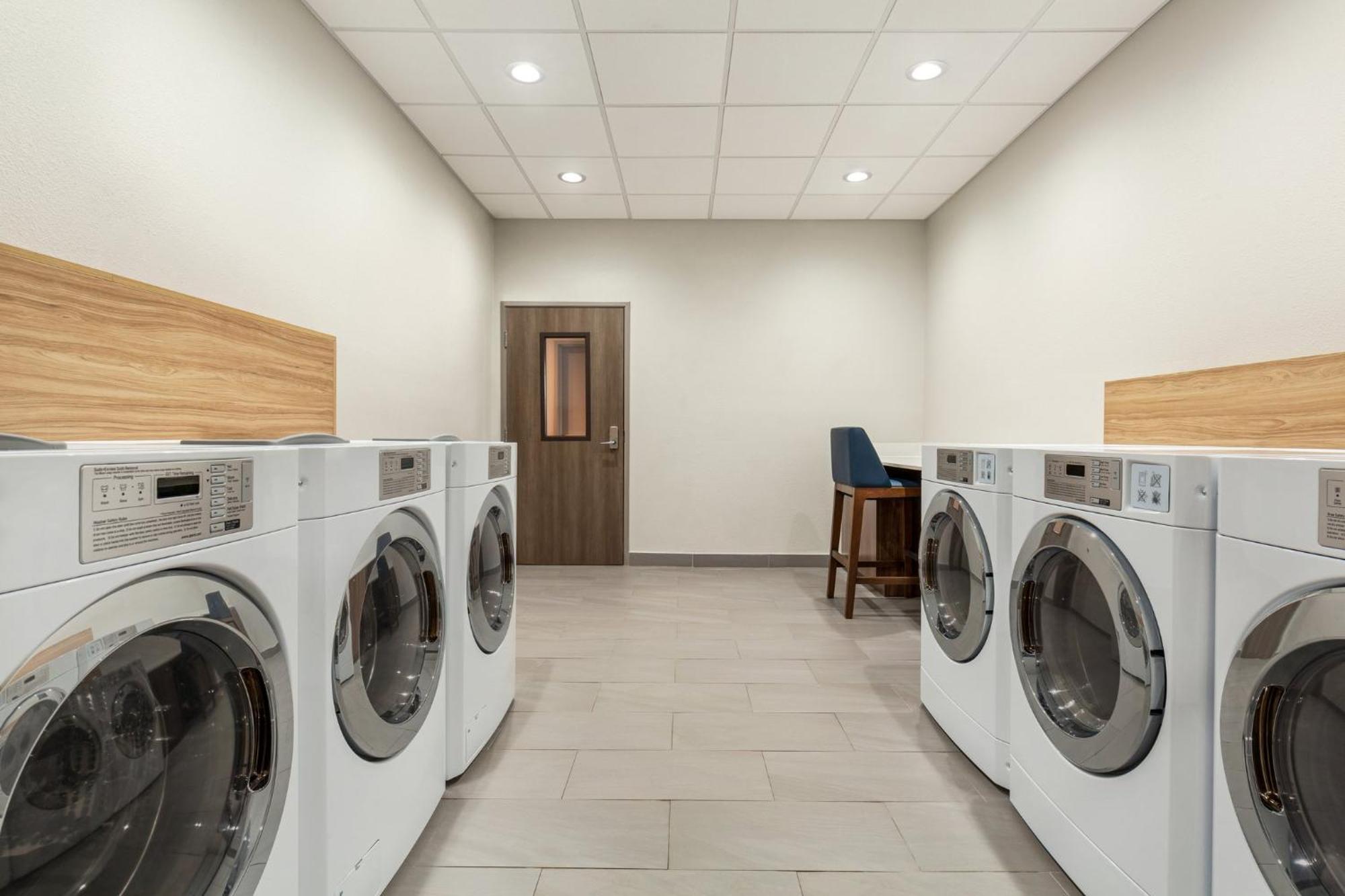 Candlewood Suites Bessemer - Birmingham Sw By Ihg Esterno foto